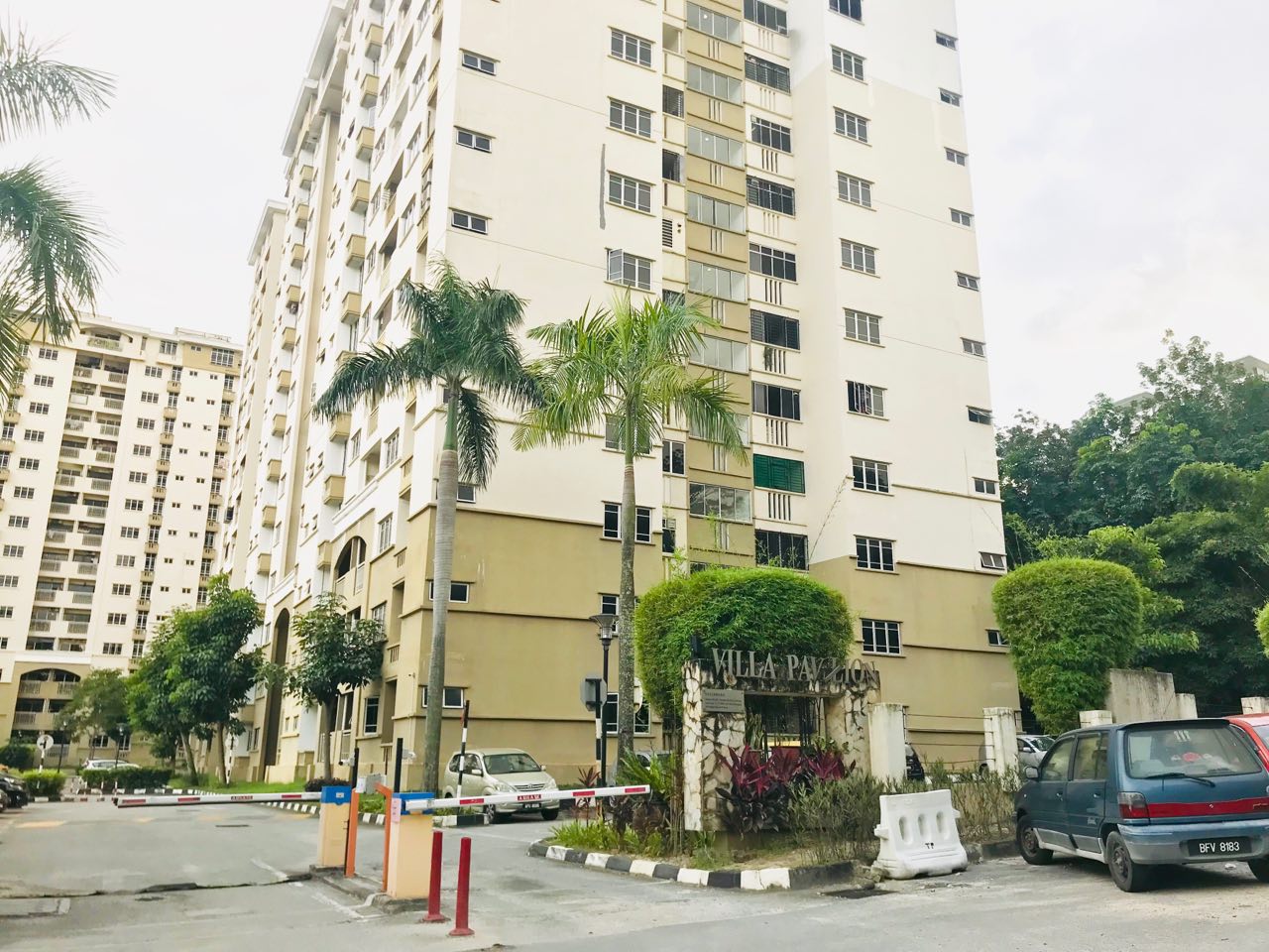 Villa Pavillian Condominin CORNER LOT