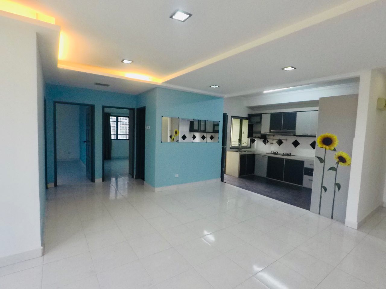 Villa Pavillian Condominin CORNER LOT - photo 5