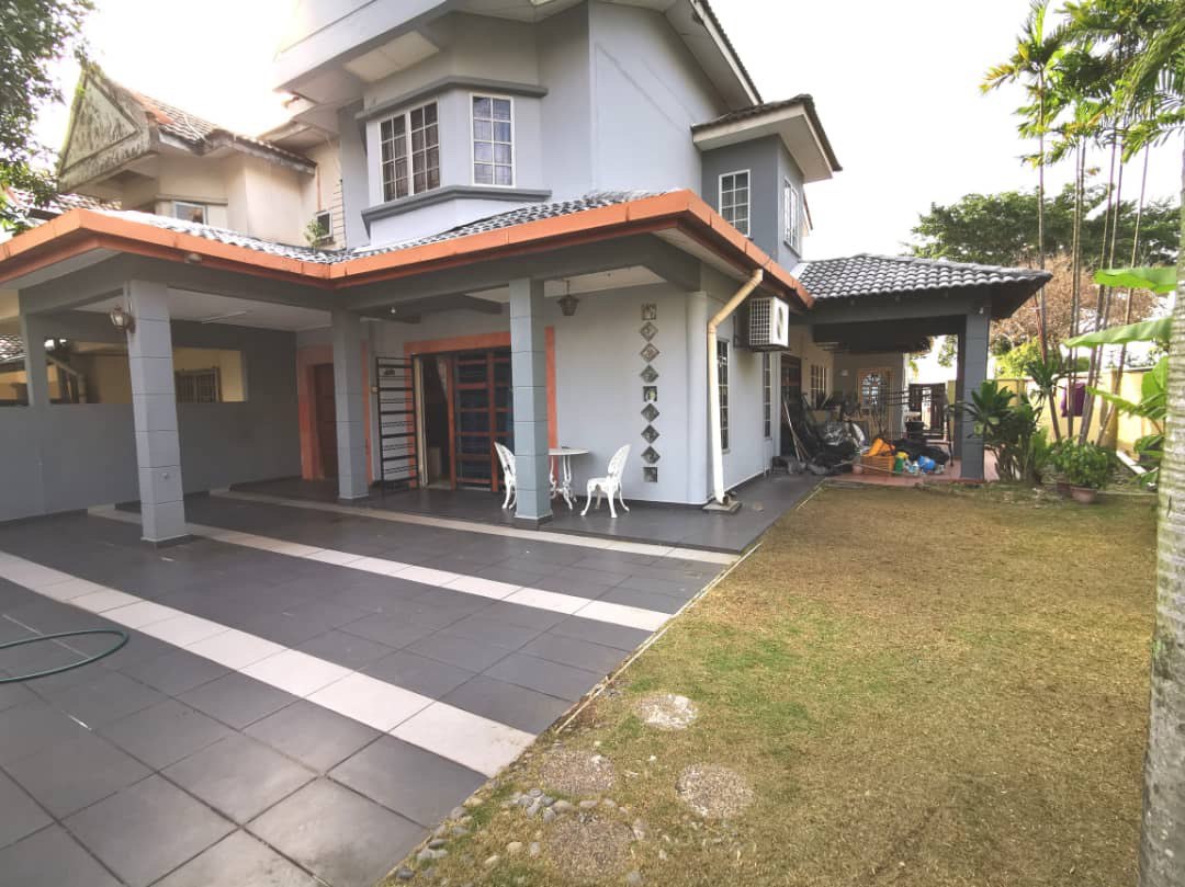 Jalan Ferum Seksyen 7 Shah Alam Corner Lot