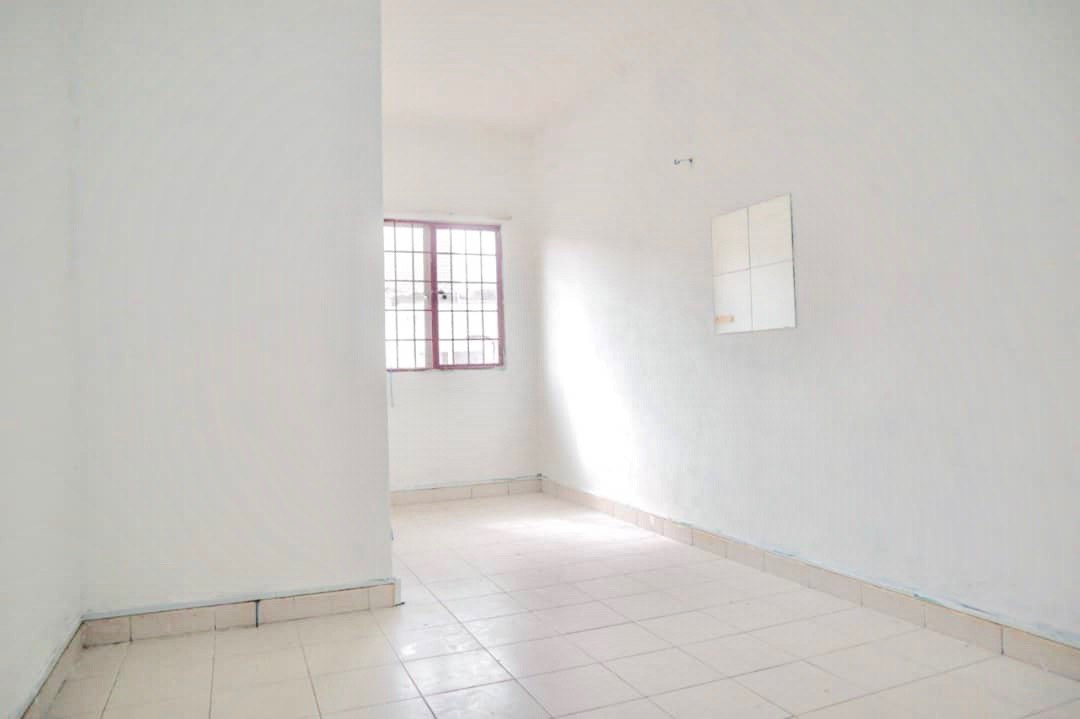 Nice Hse Double Storey Taman Damai Perdana Cheras - photo 11