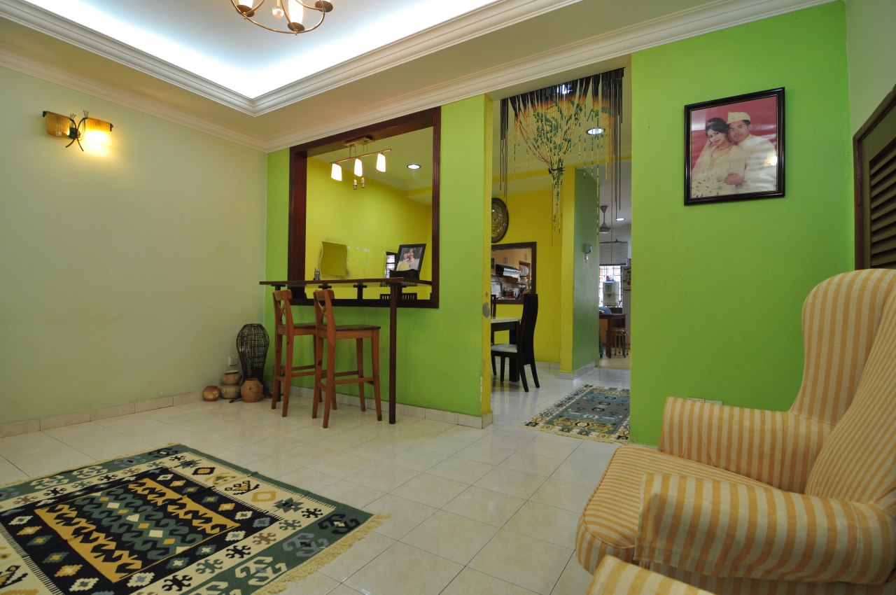 Front Open Space Taman Puchong Utama - photo 7