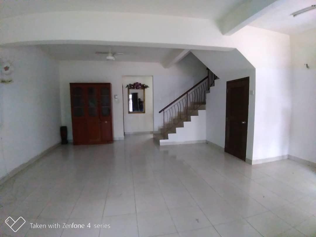 Villa Impiana Taman Pelangi Semenyih - photo 3