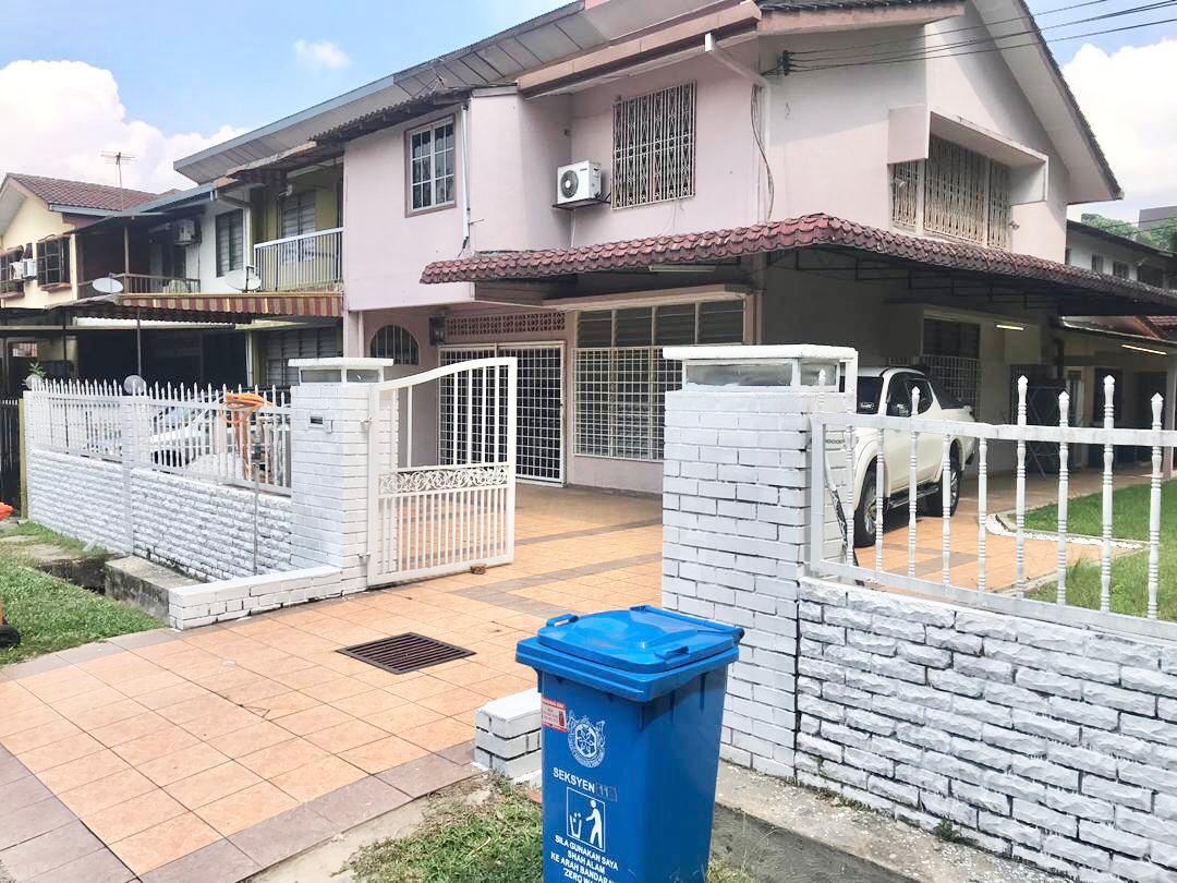 Corner Lot Double Storey Seksyen 11 Shah Alam - photo 2