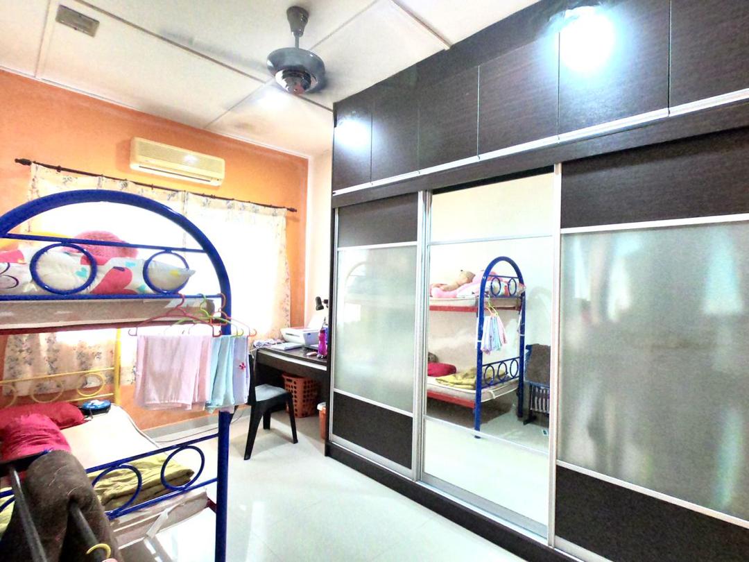 Nice Reno Corner Lot Facing Open Bandar Kinrara - photo 13
