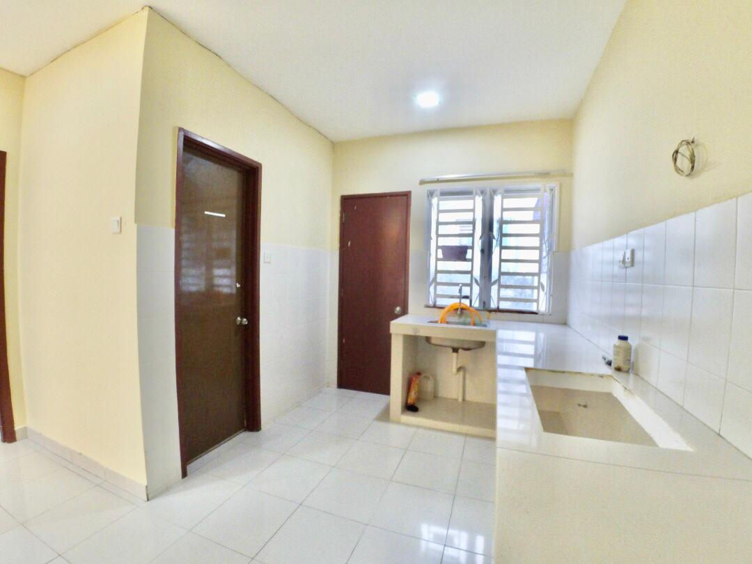 Nice Reno Oakberry Taman Pelangi Semenyih 2 - photo 5