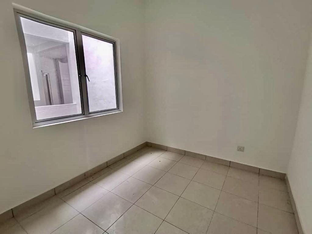 Nice Bare Unit D Camelia Court Nilai Impian Nilai - photo 12