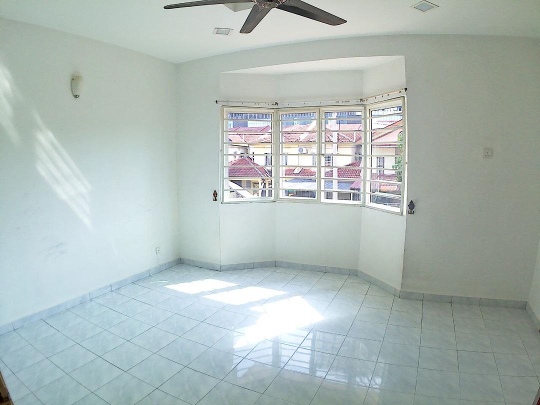 Nice Double Storey Seksyen 8 Bandar Baru Bangi - photo 7