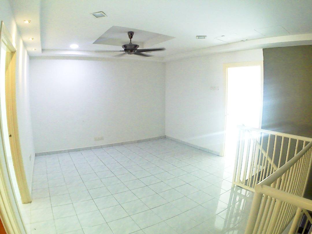 Nice Double Storey Seksyen 8 Bandar Baru Bangi - photo 8