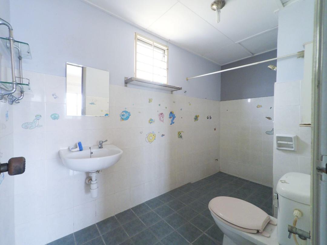 Jutamines Condominium Seri Kembangan - photo 5