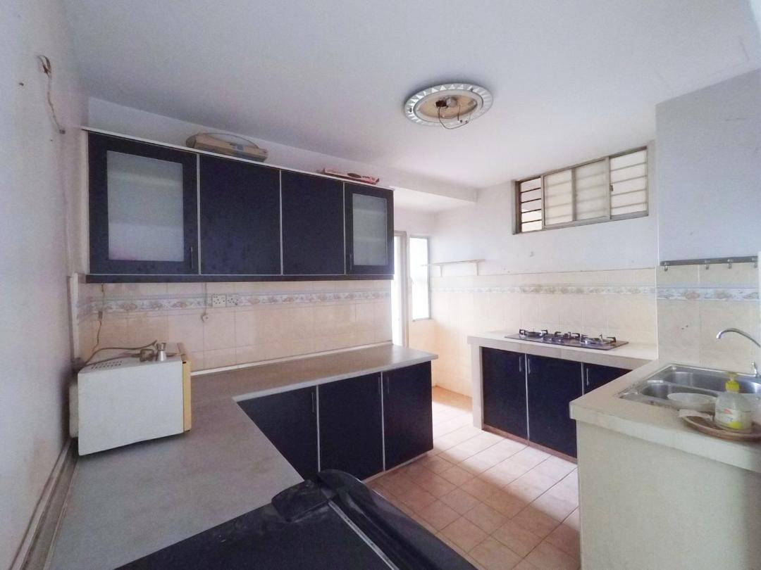 Jutamines Condominium Seri Kembangan - photo 6
