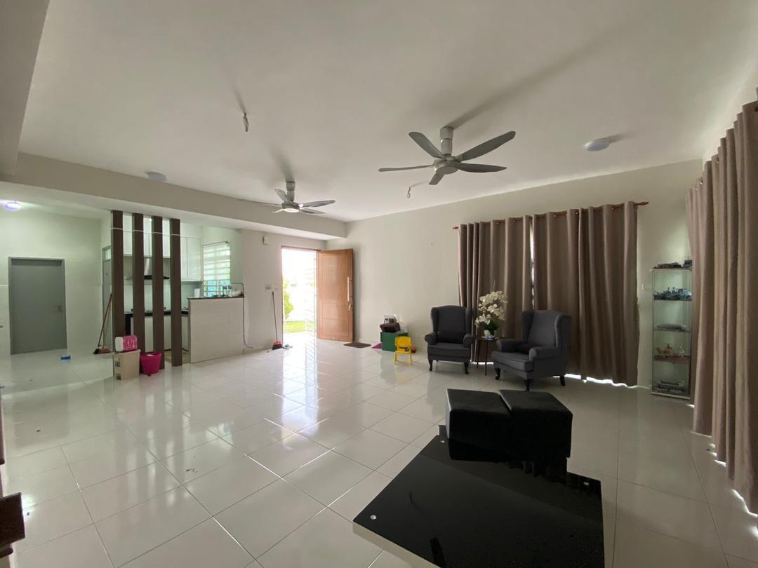 Nice house Laman Cempaka Suria Kota Seriemas Nilai - photo 2