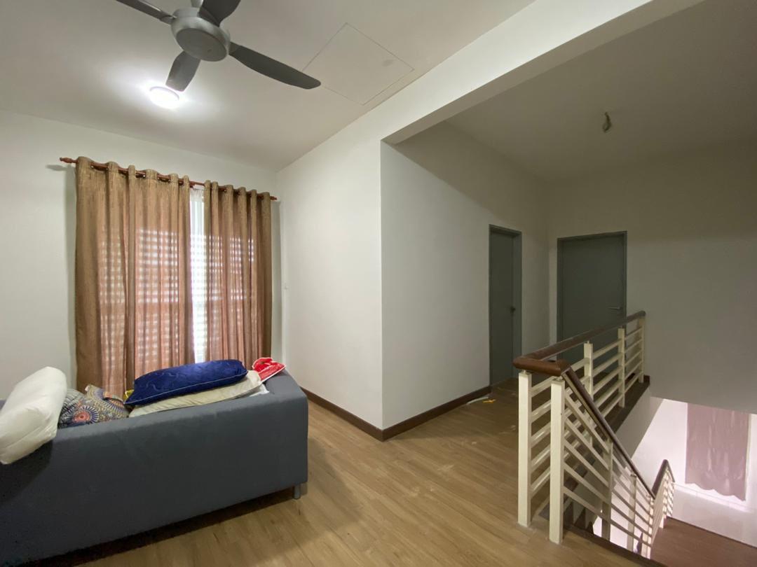 Nice house Laman Cempaka Suria Kota Seriemas Nilai - photo 8