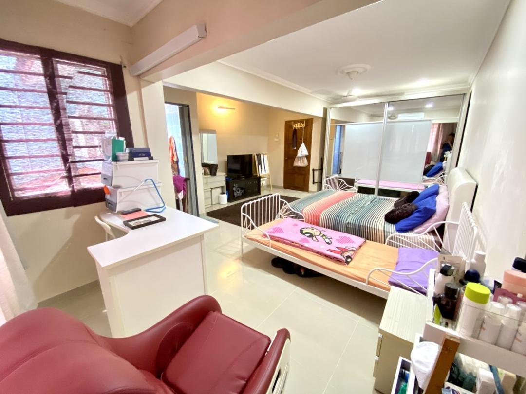 Nice Reno Taman Kinrara 4 Seksyen 4 Puchong - photo 9