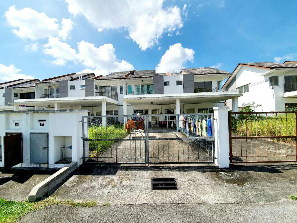 Facing Open Alam Suria Puncak Alam - photo 3