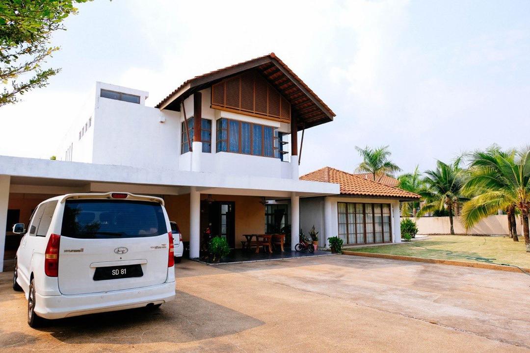 Banyan Close Bukit Mahkota Bangi - photo 13