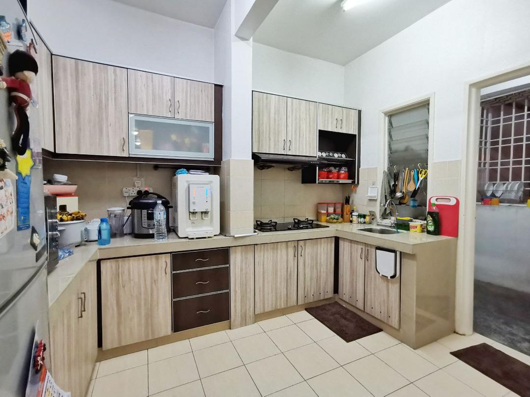 Nice Reno Apartment Kristal Heights Seksyen 7 Shah - photo 4