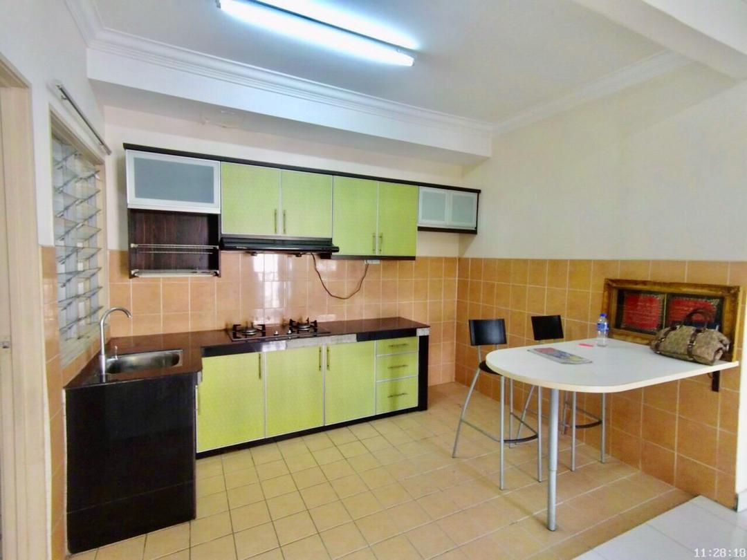 Nice Unit Villa Pavillion Seri Kembangan - photo 5