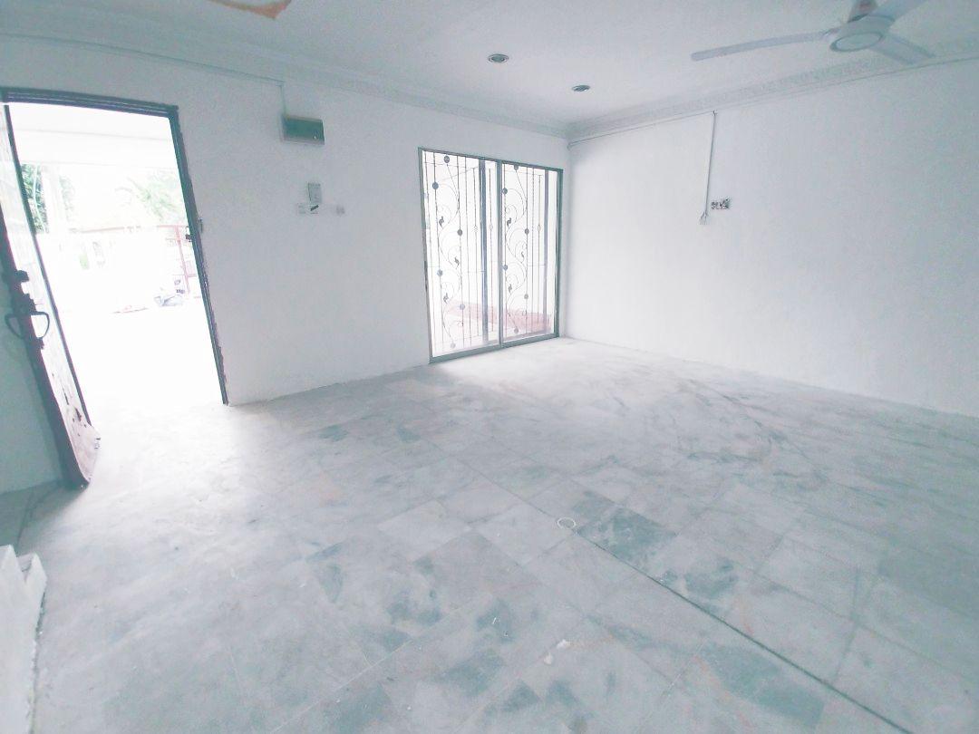 Nice Double Storey Jalan Kebun Shah Alam - photo 5