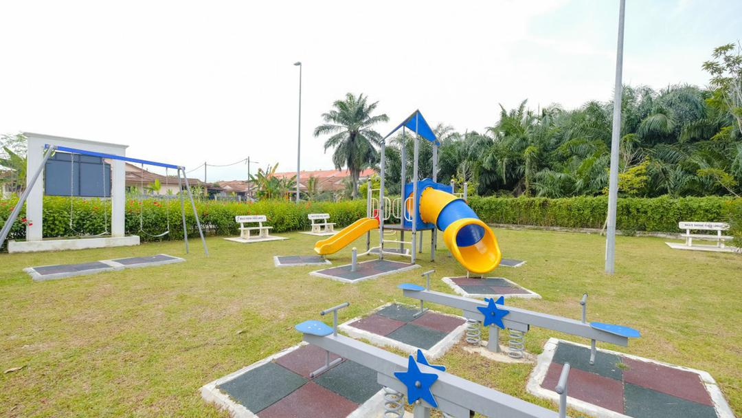 SUBSALE NEW CORNER LOT SEMI D Teluk Panglima Garan - photo 10