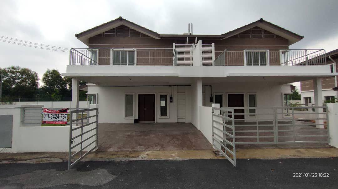 FACING OPEN SEMI D Taman Desiran Bayu Puchong - photo 2