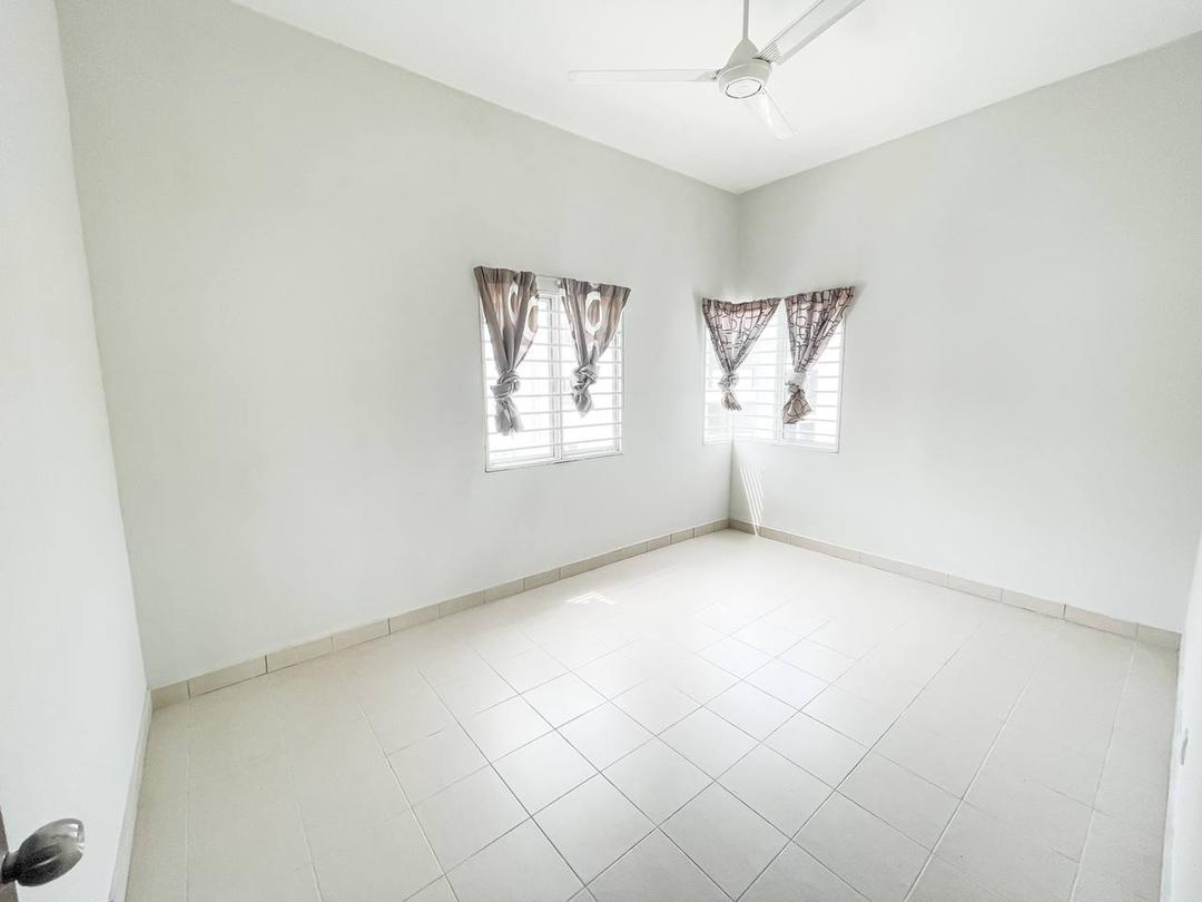 BIG SIZE 1460 SFT EMBUN RESIDENCE KAJANG - photo 9