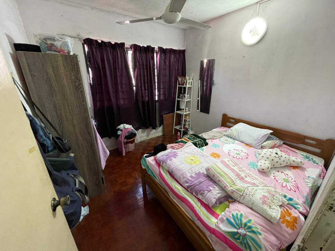 FACING OPEN Jalan Dahlia Taman Seraya Ampang KL - photo 11