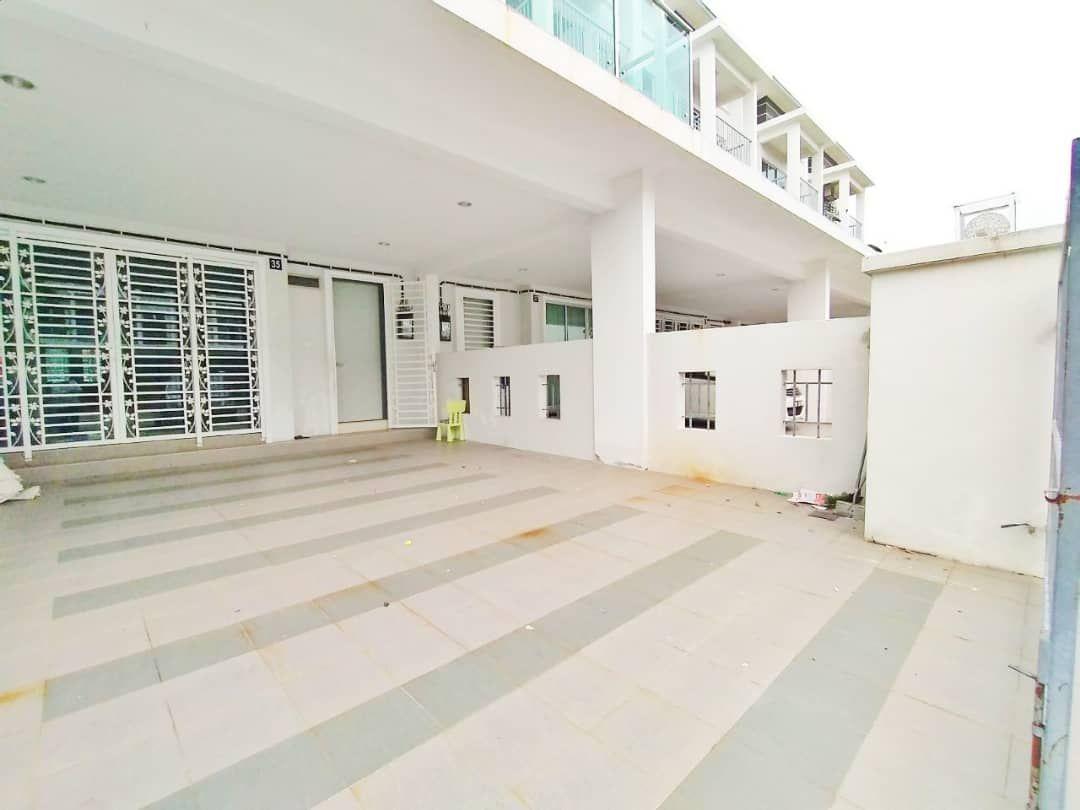FREEHOLD 3 STOREY NEAR KTM KAJANG - photo 2