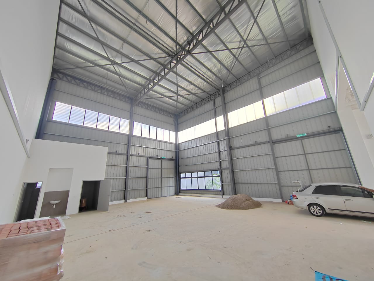 Elmina business park Semi D Factory R24k - photo 2
