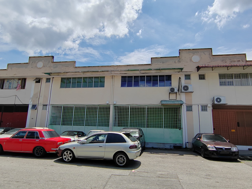 Bolton Adjoining Factory S4,6mil - photo 3