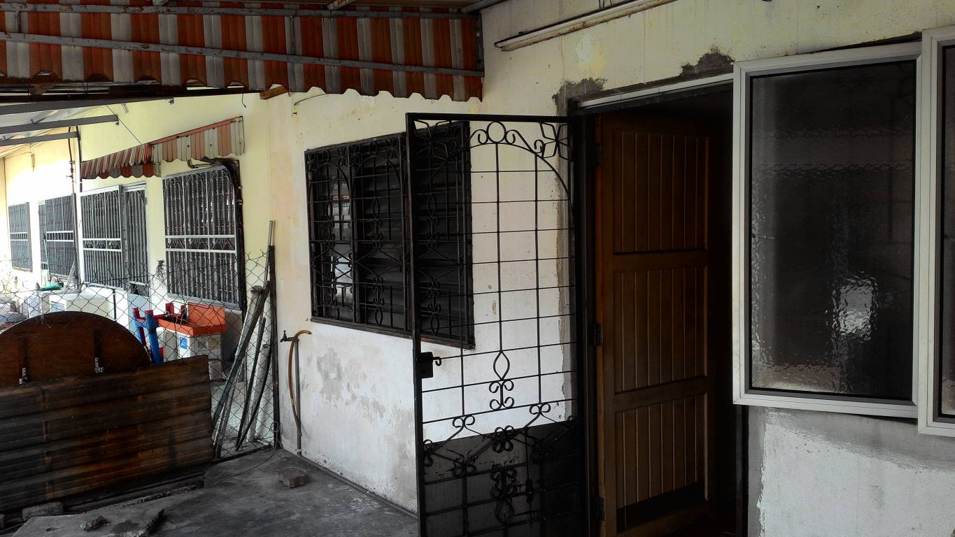 taman serdang raya , seri kembangan , serdang raya - photo 4