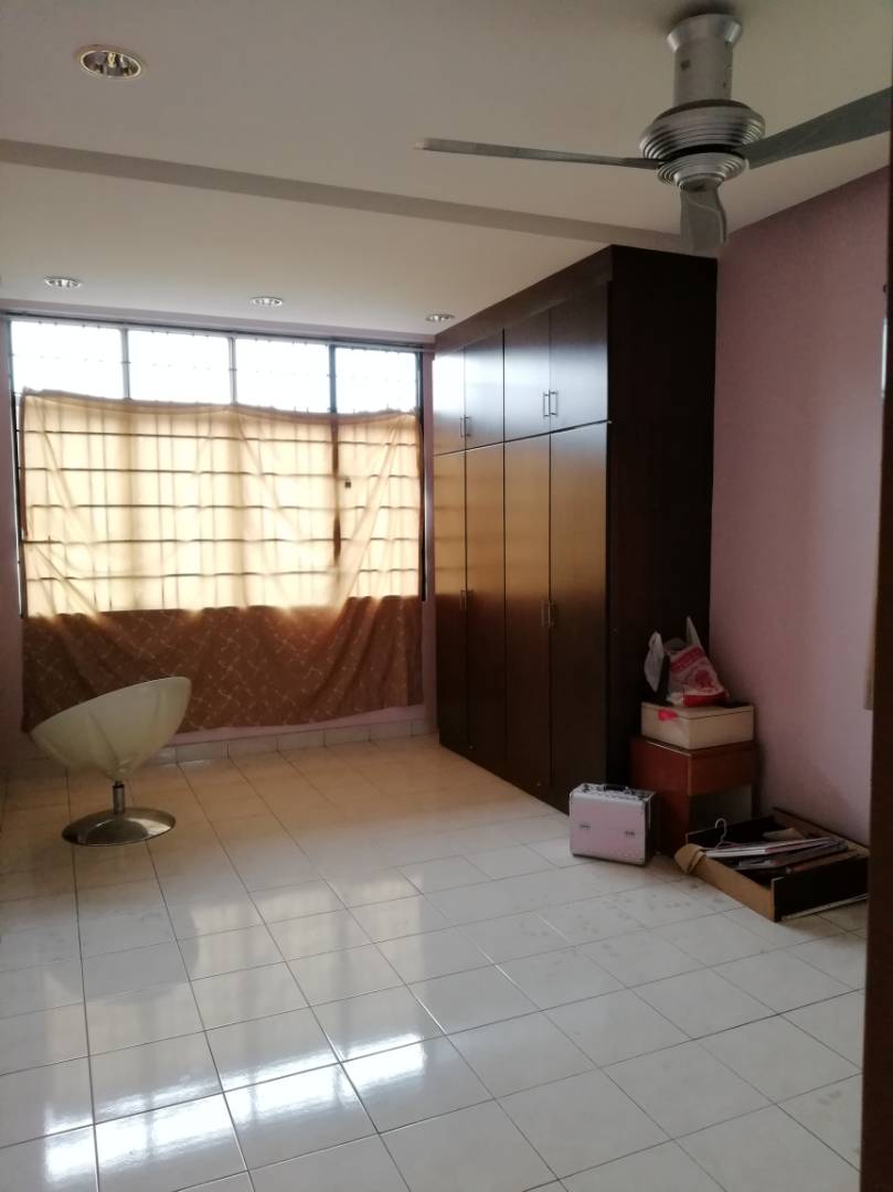 taman bukit serdang ,seri kembangan - photo 3