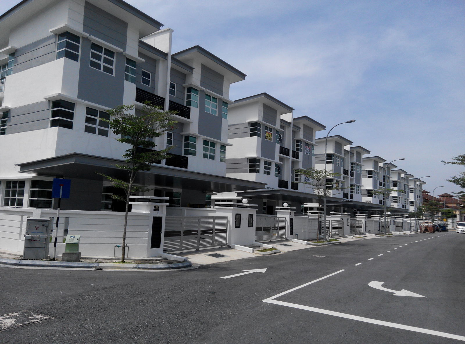 Corner Selayang Heights Semi-D, Blue Sky Residence - photo 4