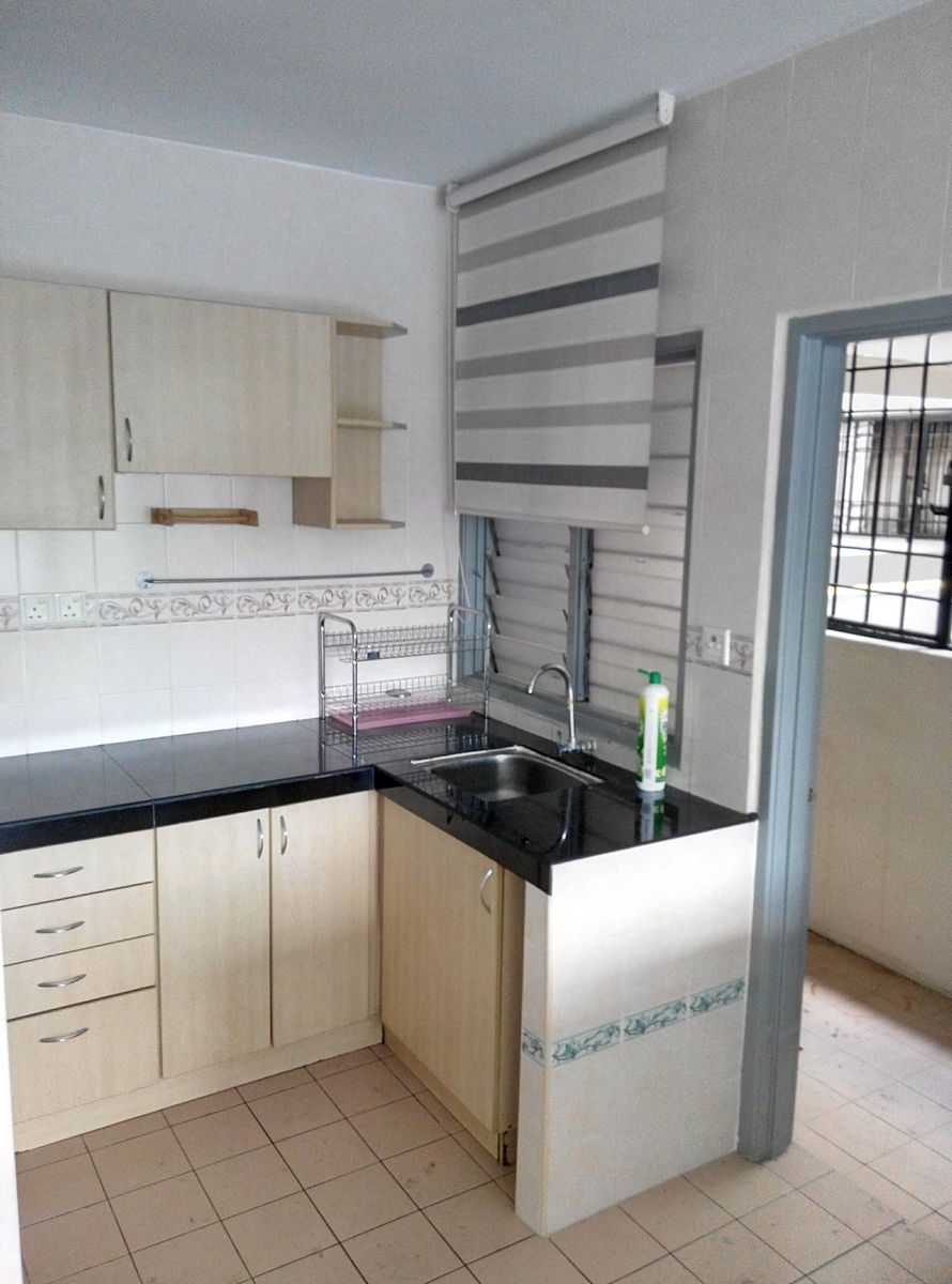 Flora Damansara Block D and E with parking lot - photo 2