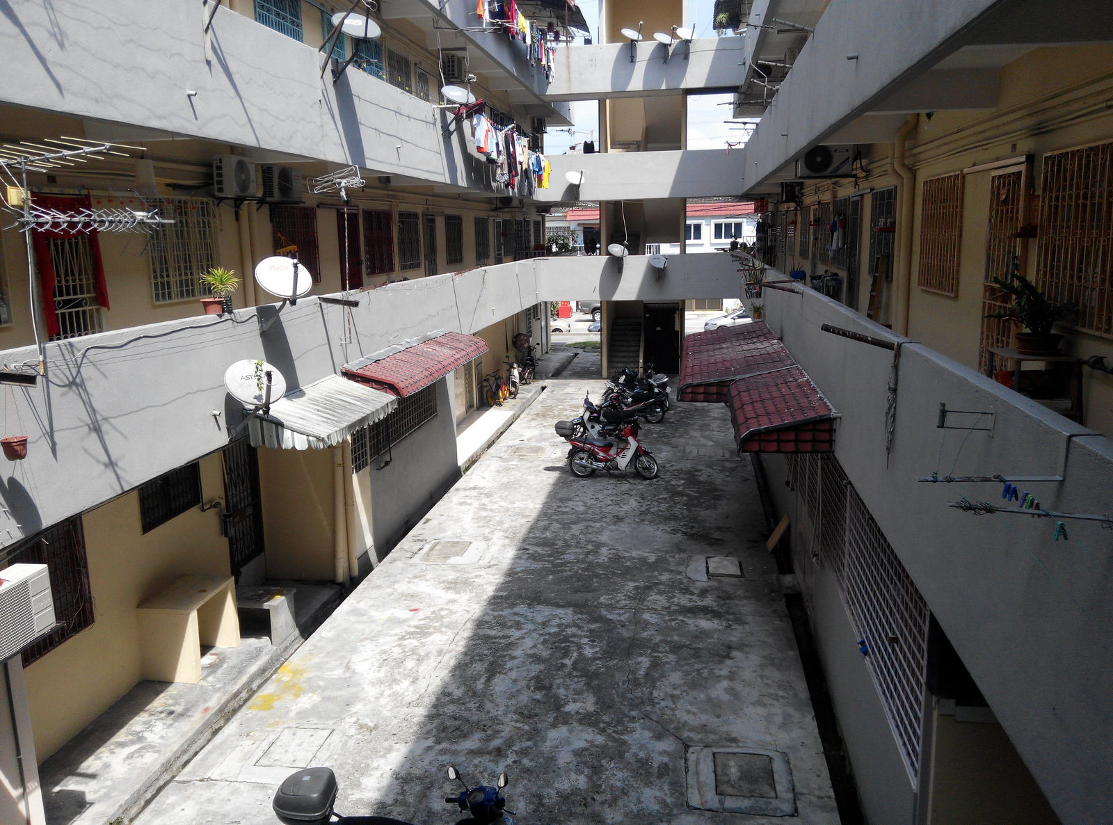 Tmn Batu Flat at Jln Kuching near Kepong Brem Mall - photo 3