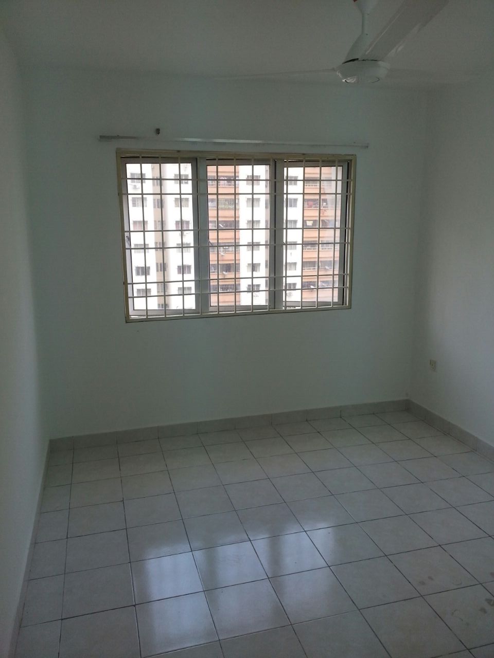 Flora Damansara Blk F new paint nice view - photo 6