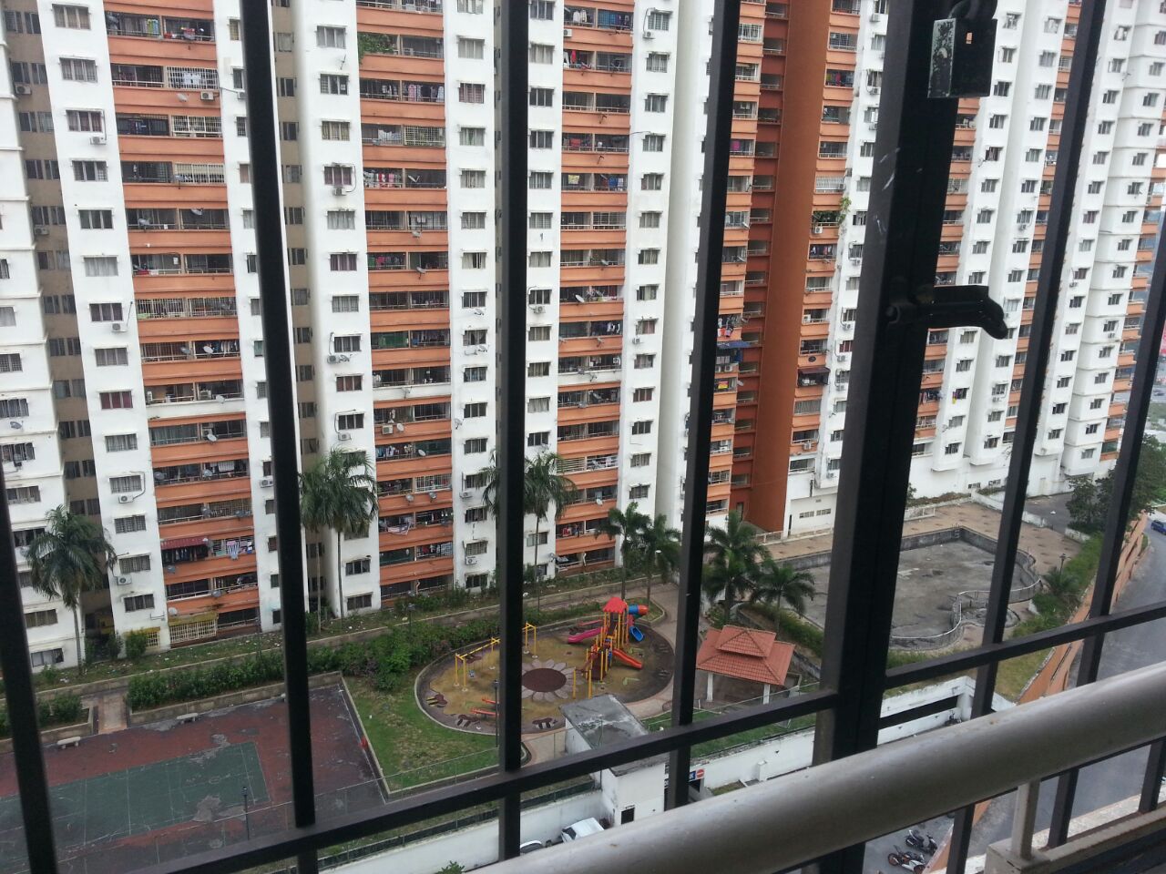 Flora Damansara Blk F new paint nice view - photo 10