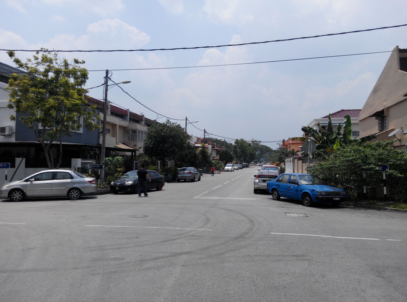 2sty corner house Tmn Wahyu Jln Kuching