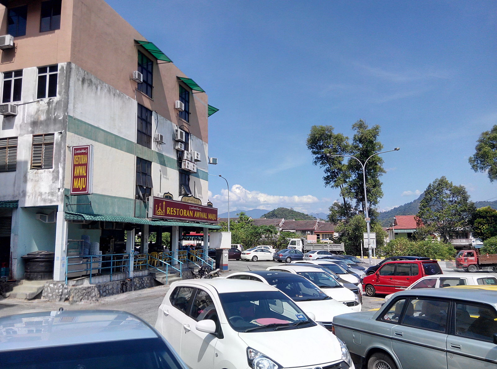 Sri Gombak shop - photo 2