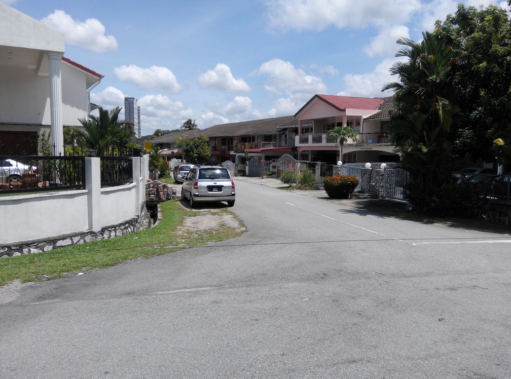 Taman Selayang Baru 2sty Corner house - photo 5