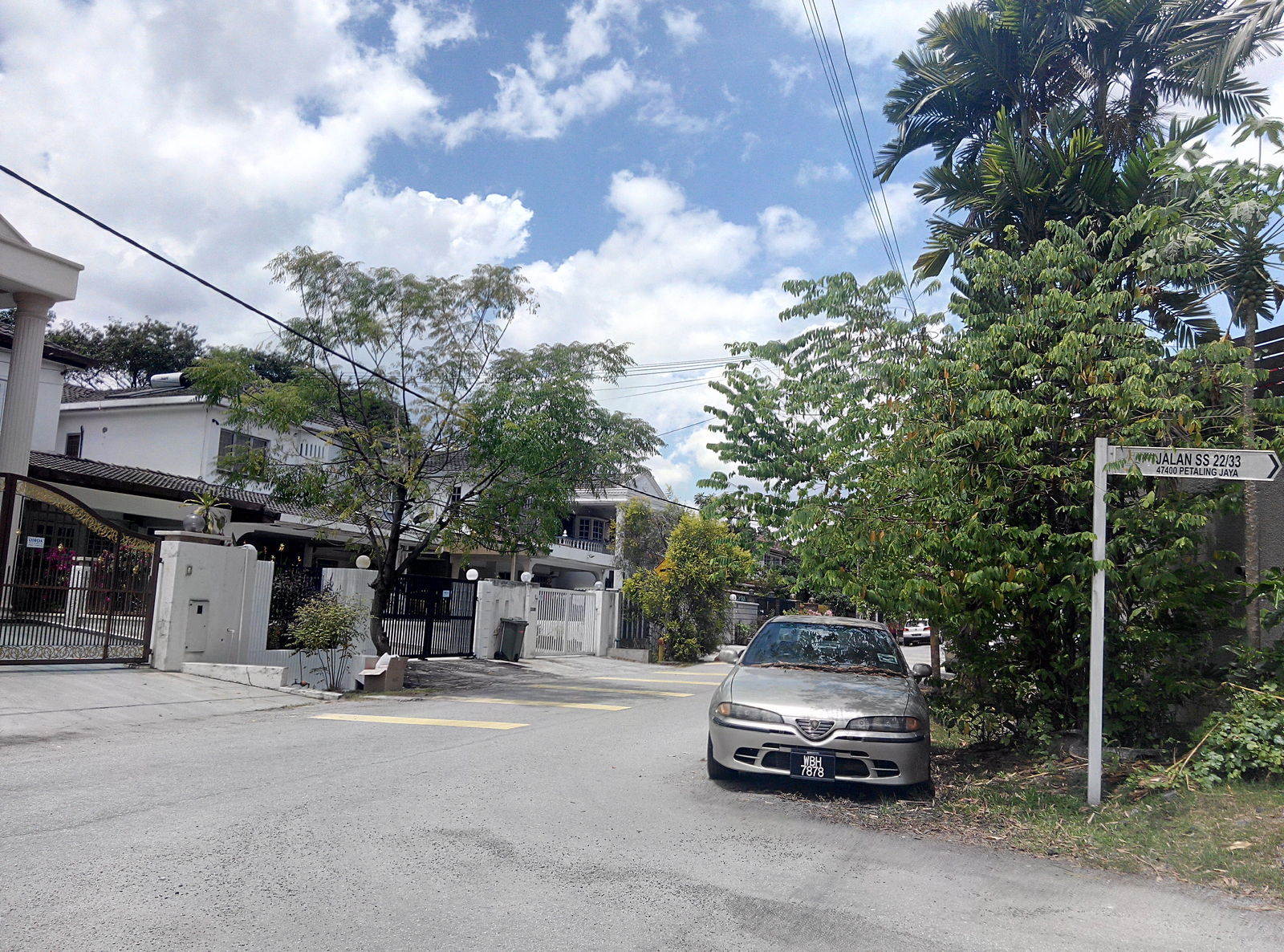 Damansara Jaya 2sty house well kept - photo 10
