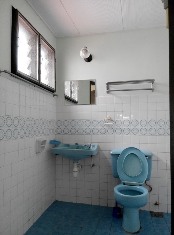 Damansara Jaya 2sty house well kept - photo 8