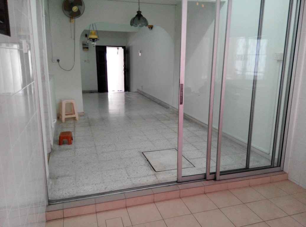 Damansara Jaya 2sty house well kept - photo 5