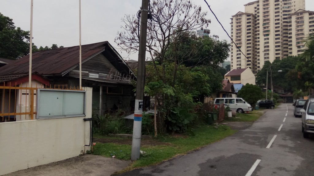 Jalan Kolam Air Taman Golden Off Jalan Ipoh - photo 2