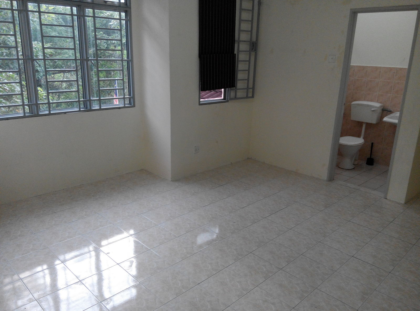 Bukit Pandan Bistari double storey house - photo 4