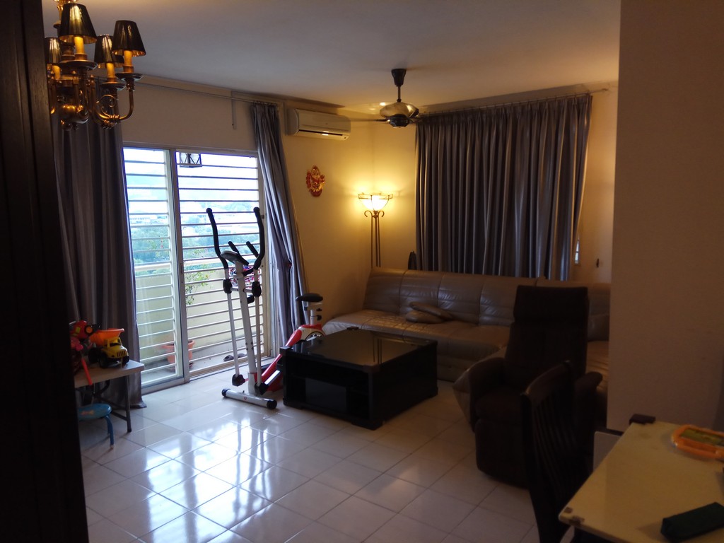 Magna Ville Condo Selayang corner 3 parking lots - photo 2