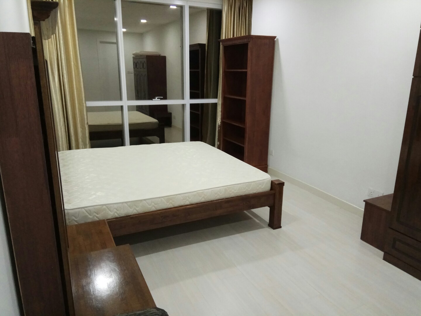 Binjai 8 Premium SOHO 1 bedroom Condo - photo 5