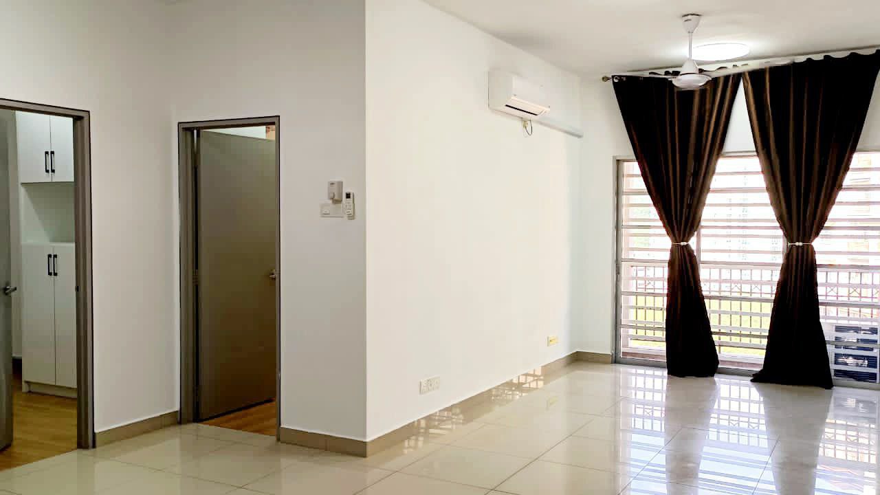 FREEHOLD Saujana Aster Condominium  Presint 11 - photo 3