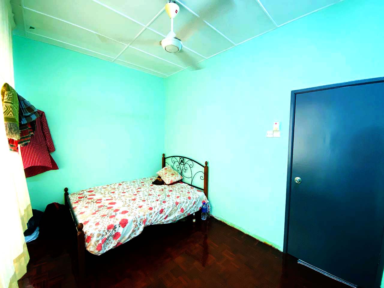 End Lot Double Storey Terrace Bandar Seri Putra - photo 4