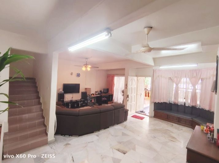 DOUBLE STOREY TERRACE HOUSE UNIT TAMAN JASMIN KAJA