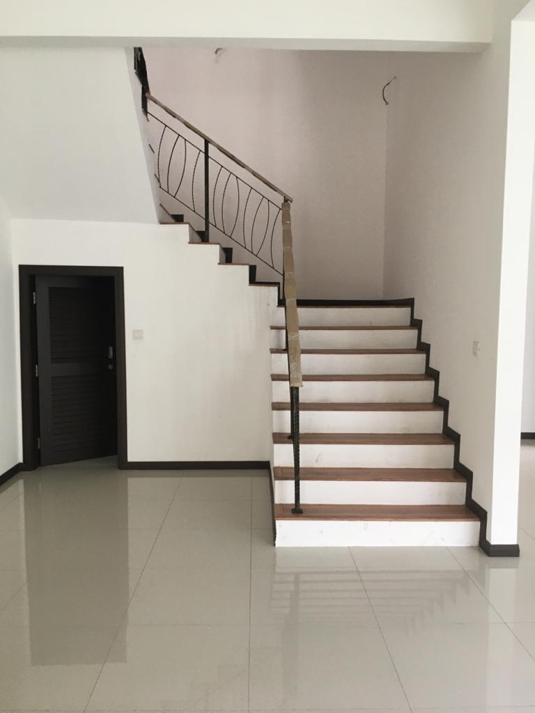 3 Storey Semi Detached Taman Tropika 2 Kajang - photo 2